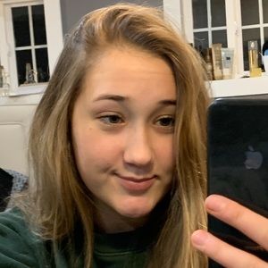 Meet your Posher, Averiel